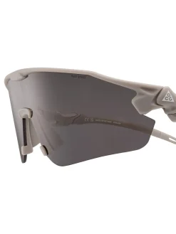 ACG Vista Peak sunglasses