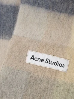 Alpaca blend scarf