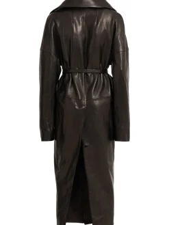 Cappotto in pelle con cintura e colletto alto