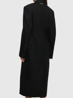 Cappotto midi in lana con spilla