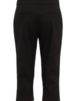 Capri pants