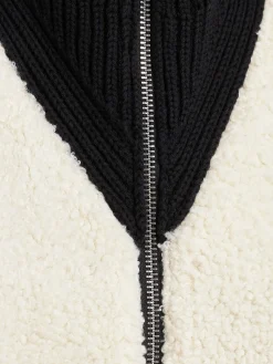 Caspian Sherpa vest
