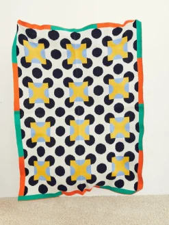 Coperta in maglia a pois