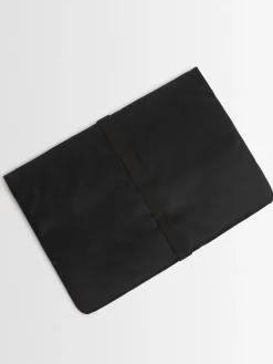 Custodia laptop Essential 16”
