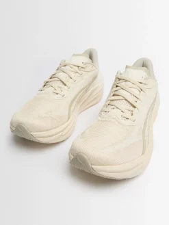 Deviate Nitro 4 sneakers