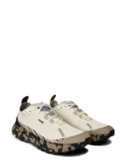 001 Dyneema trail running sneakers