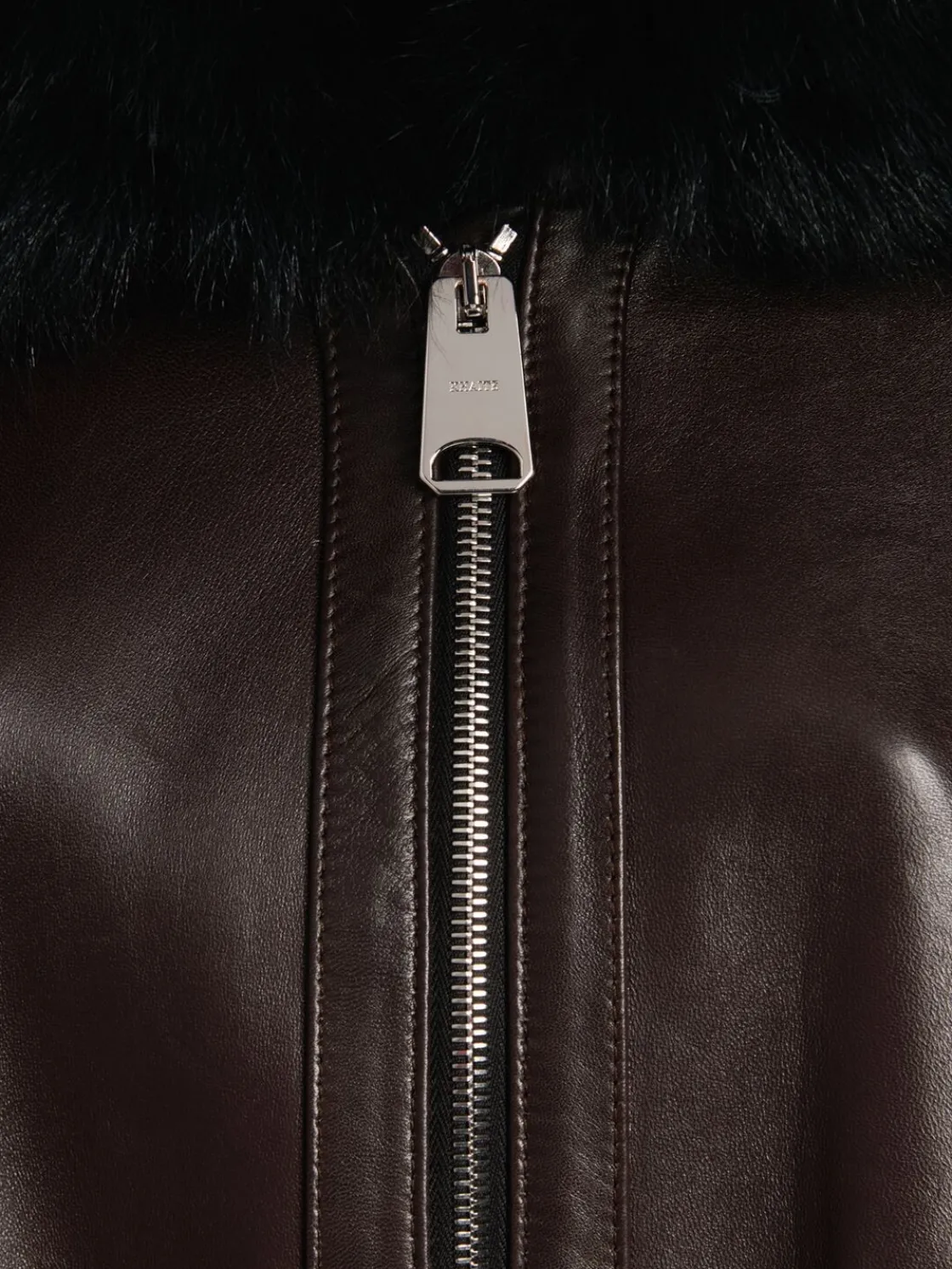 Giacca in pelle Daemon con collo in pelliccia