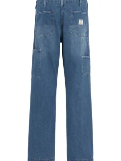 Jeans in denim