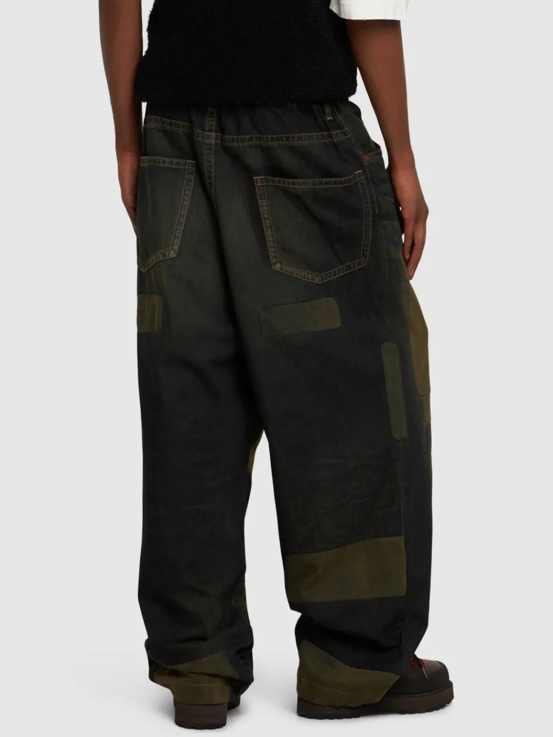 Jeans larghi in denim patchwork
