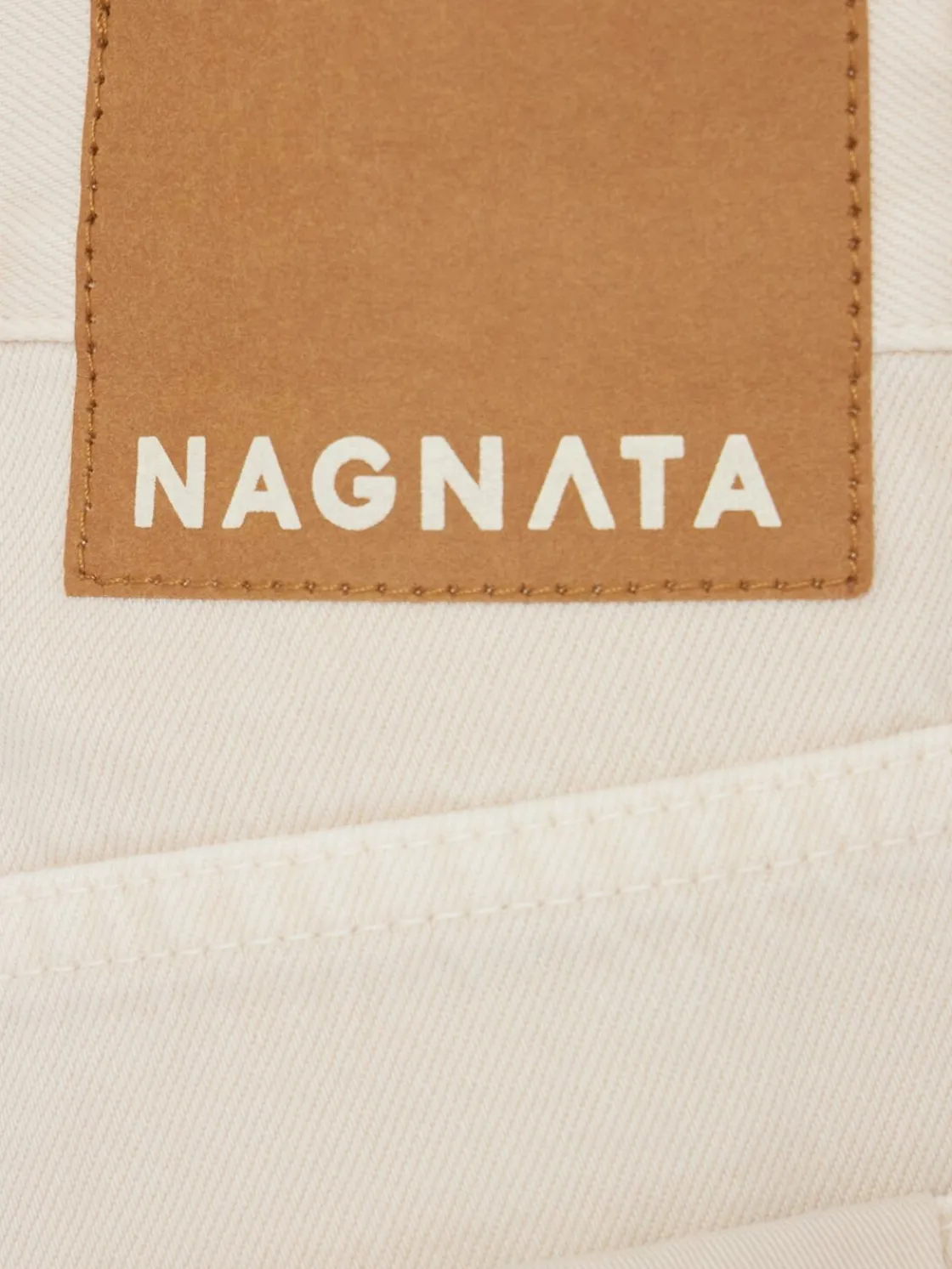 Jeans utility tinti al vegetale