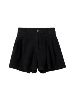 Linen shorts