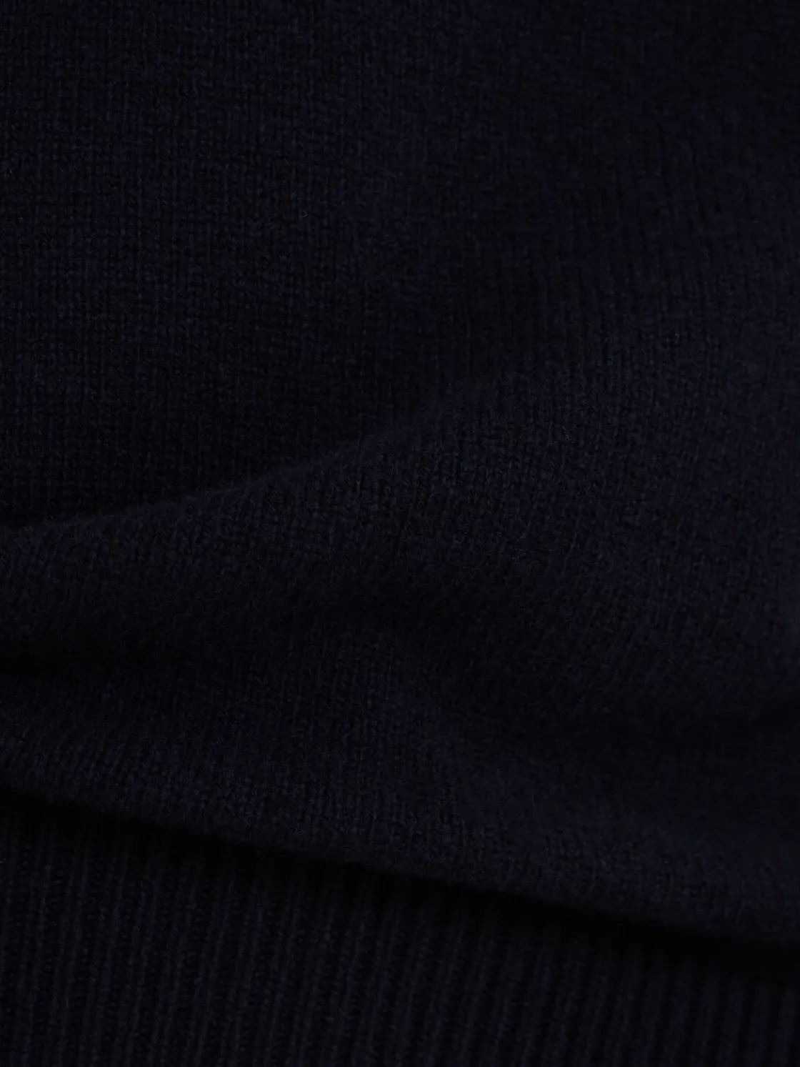Maglia in lana con scollo a V