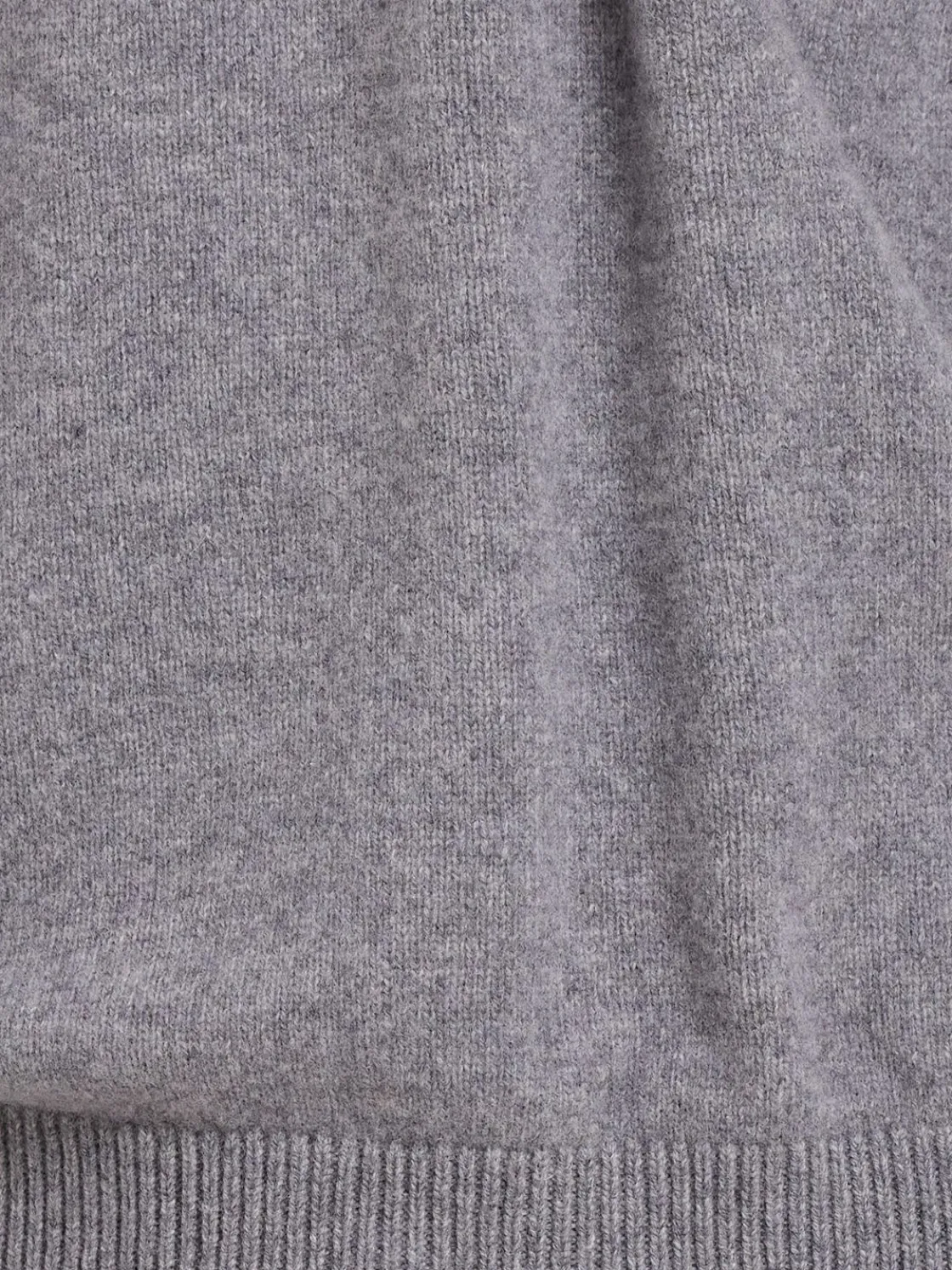 Maglia in lana con scollo a V