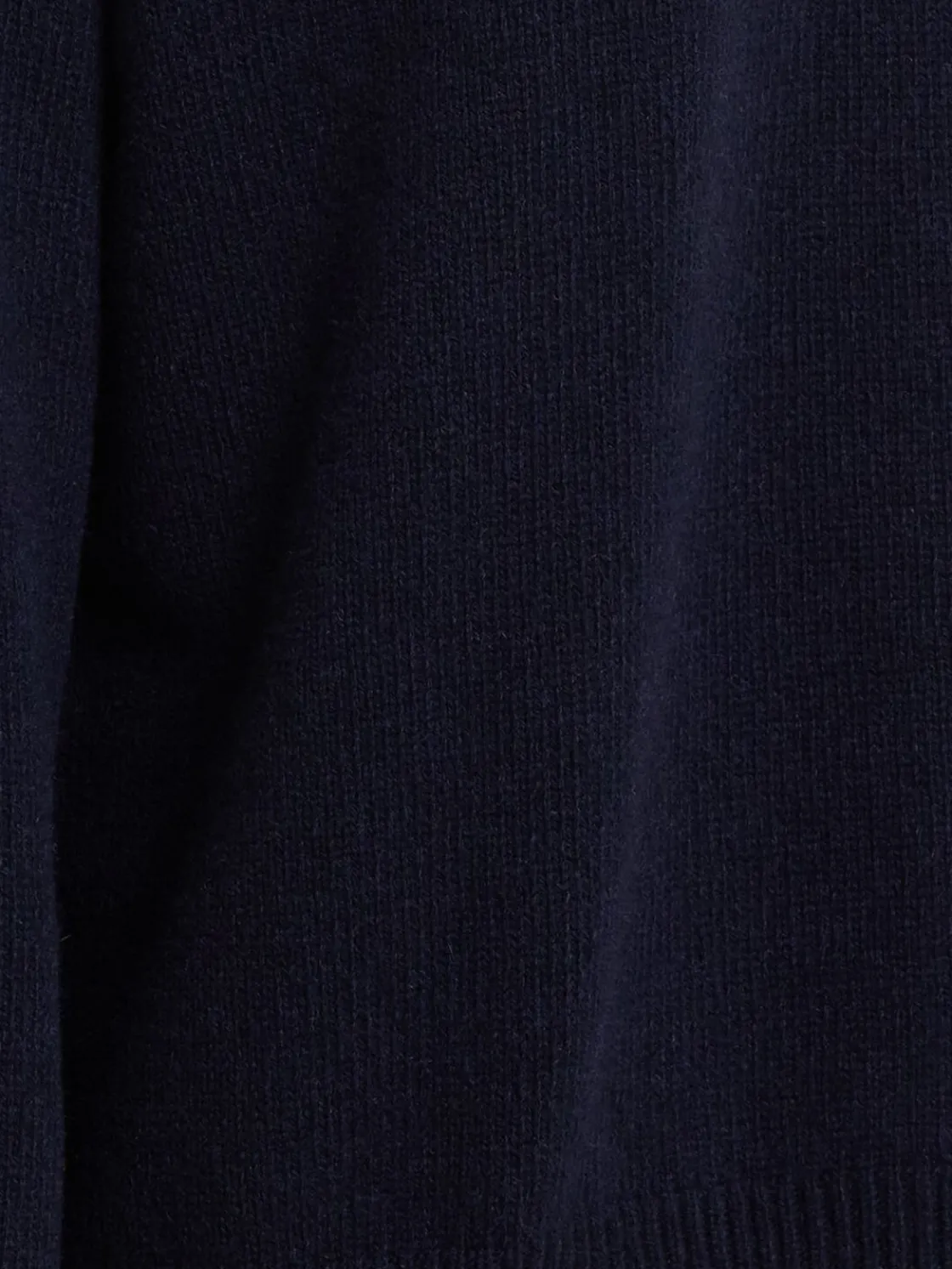 Maglia Zefiro in eco-cashmere con scollo a V