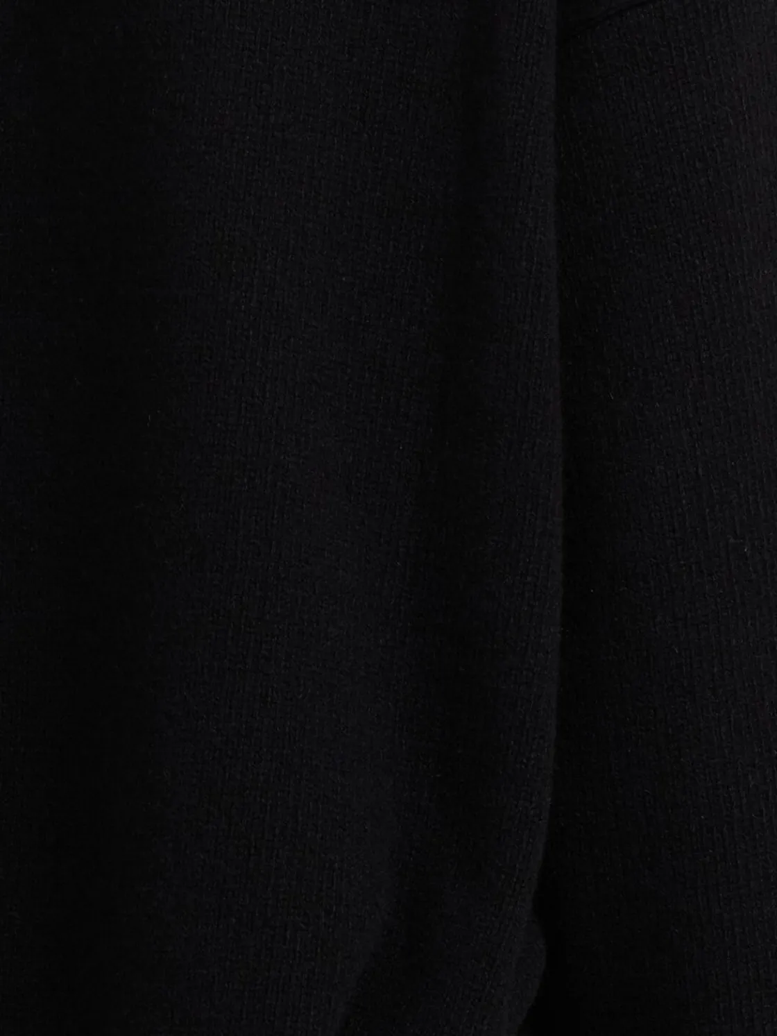 Maglia Zefiro in eco-cashmere con scollo a V