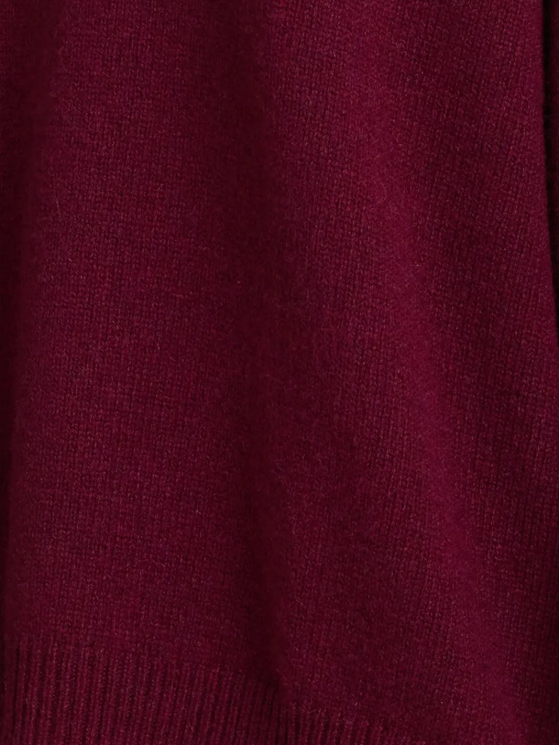 Maglia Zefiro in eco-cashmere con scollo a V