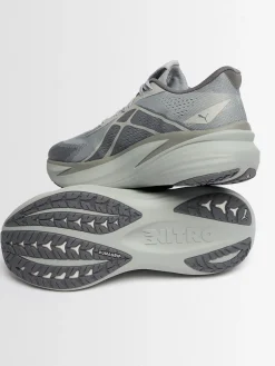 MagMax Nitro 2 sneakers