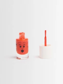 Nail polish