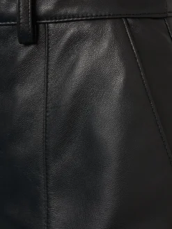 Pantaloni svasati in pelle