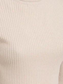 Pullover Ravena in maglia a coste con collo alto