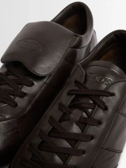 Sneakers in pelle