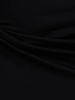 The long dress