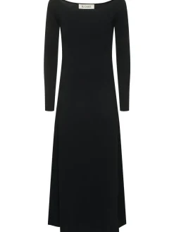 Vestito lungo con spalle scoperte in maglia