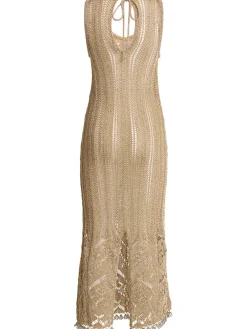 Vestito lungo crochet con dettagli in metallo